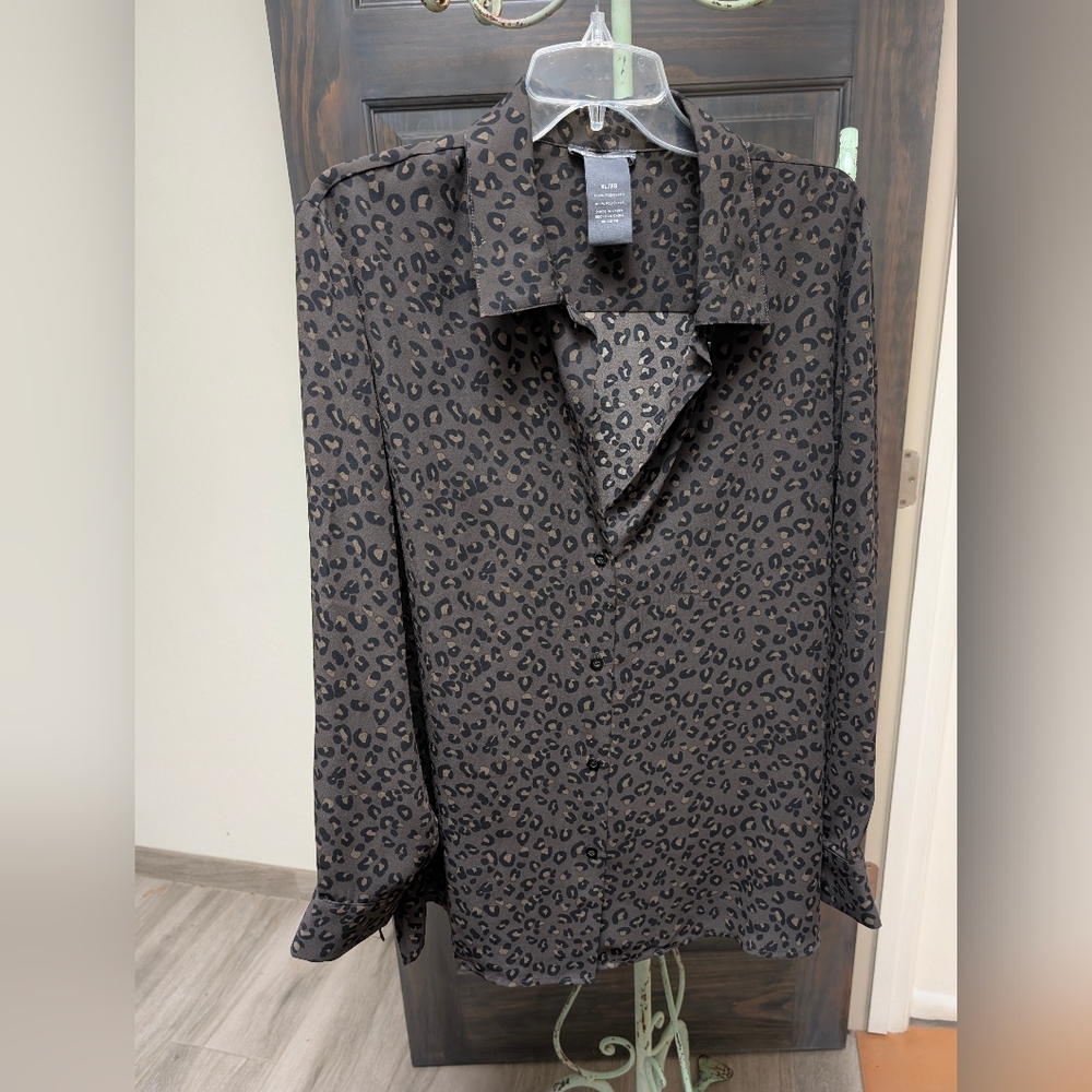 Chelsea and Theodore Gray Leopard Print Blouse